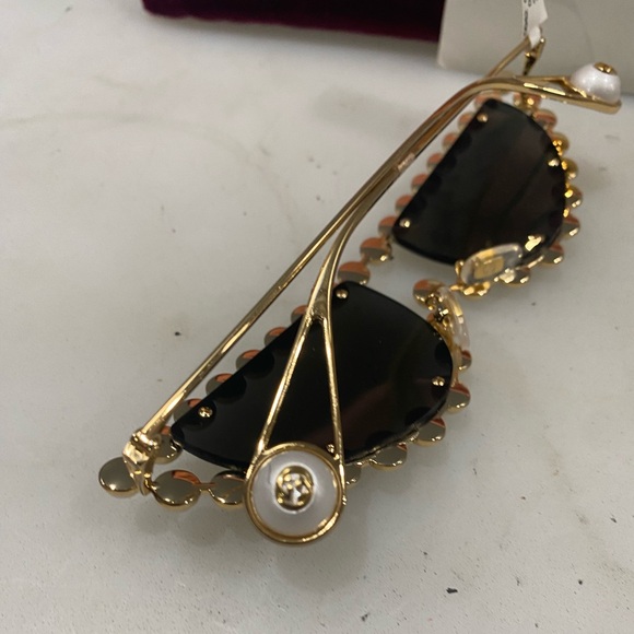 Gucci Women's Simulated Pearl Embellished Cat Eye Sunglasses  53mm - Picture 4 of 11